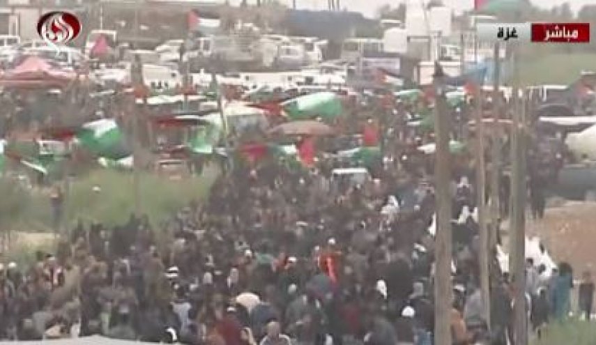 گزارش مشروح العالم از راهپیمایی میلیونی 'روز زمین و بازگشت' در فلسطین/ شهادت 4 فلسطینی و زخمی شدن بیش از 300 نفر