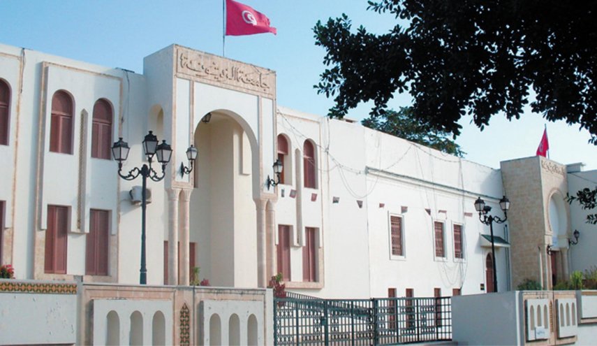  جامعة الزيتونة ترفض.. وجامعة القيروان تمنح الملك سلمان الدكتوراة الفخرية