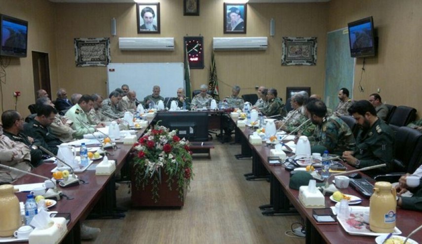 برگزاری جلسه فرماندهی عملیات امداد رسانی نیروهای مسلح به سیل زدگان خوزستان

