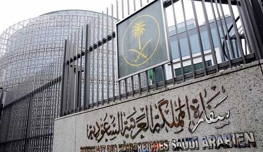 السعودية تحذر رعاياها في السودان 