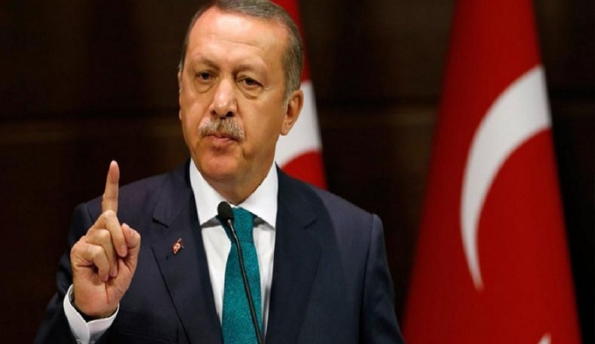 أردوغان يلوح بعملية عسكرية تركية محتملة في سوريا
