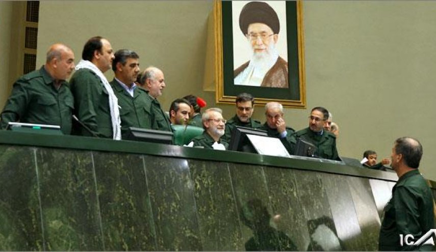 شما یک دولت دزد هستید/ قراردادن سپاه پاسداران جزء گروه‌های تروریستی نشان‌گر عمق جهالت رژیم آمریکا است/ پشتیبان پاسداران خواهیم بود