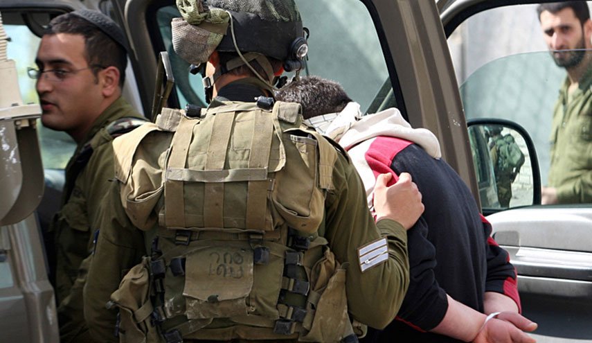 الاحتلال يعتقل 3 فلسطينيين شرق غزة
