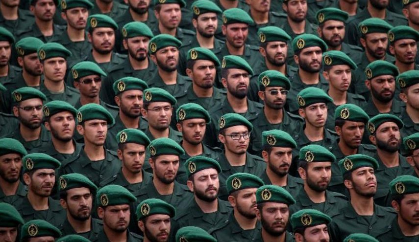 روزنامه فرانسوی:ایرانی ها علیه اقدام اخیر آمریکا متحد هستند/ ترامپ حس ملی گرایی ایرانیان را بیدار کرد