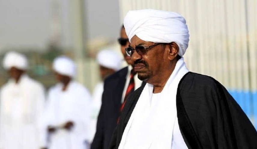 النيابة العامة السودانية تحقق مع البشير بهذه التهمة 