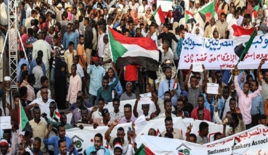مخالفان سودانی حضور چهره های رژیم سابق را در روند انتقالی رد کردند