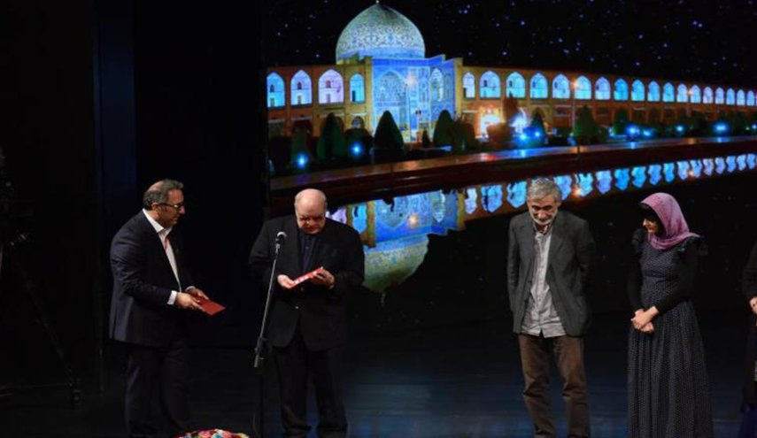 اختتام فعاليات مهرجان 'فجر' السينمائي الدولي بطهران