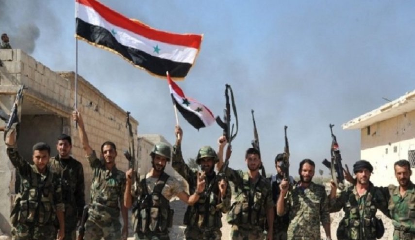 الجيش السوري يطلق صليات صاروخية على الإرهابيين بريفي إدلب وحماة
