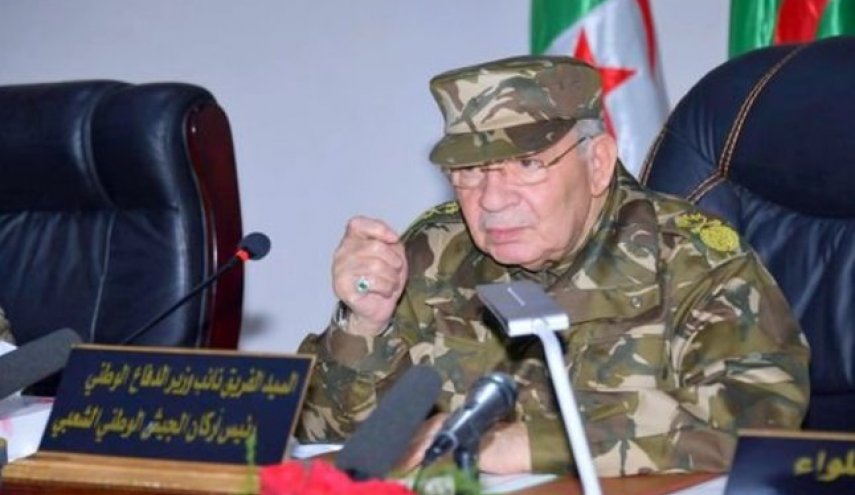 قايد صالح: قدمنا للقضاء الجزائري ملفات بأدلة نهب المال العام

