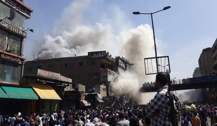 الصحة المصرية: إصابة 51 شخصا جراء حريق حارة اليهود بالقاهرة