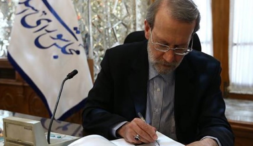 لاریجانی: ثبت سفارش بدون انتقال ارز مغایر قانون است
