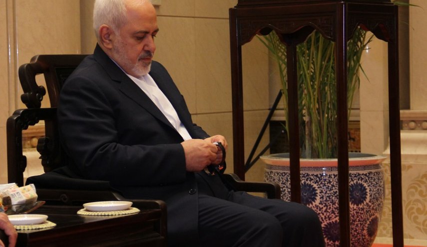 ظریف وارد پکن شد
