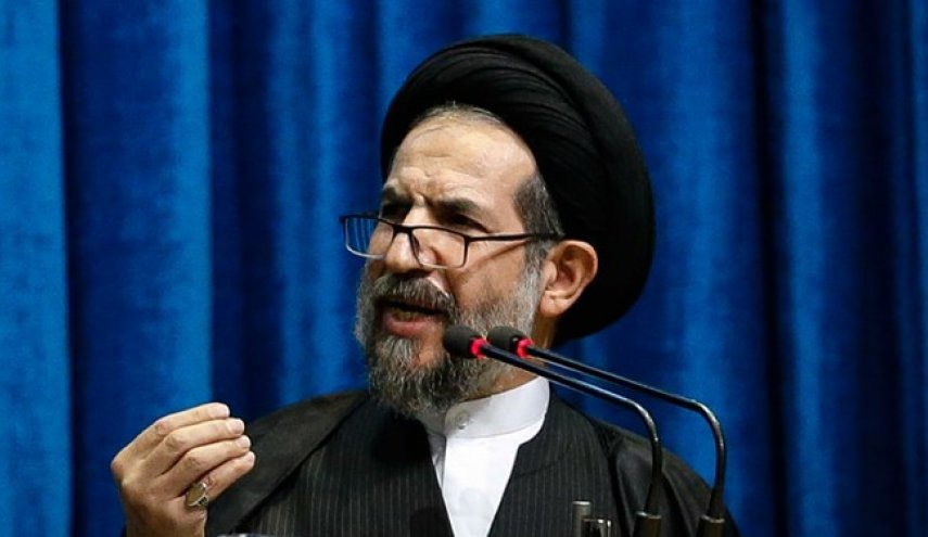 ابوترابی فرد: مشکلات اقتصادی با جوانان انقلابی و پرکار حل می‌شود/ هزینه‌هایی که نباید در این سال‌ها خلق می‌شد