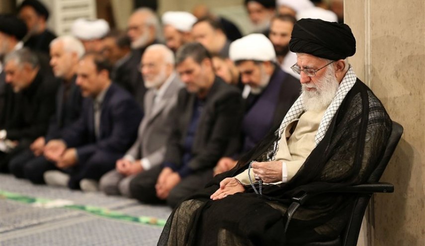 اقامة مراسم العزاء بذكرى استشهاد الامام علي (ع) بحضور قائد الثورة