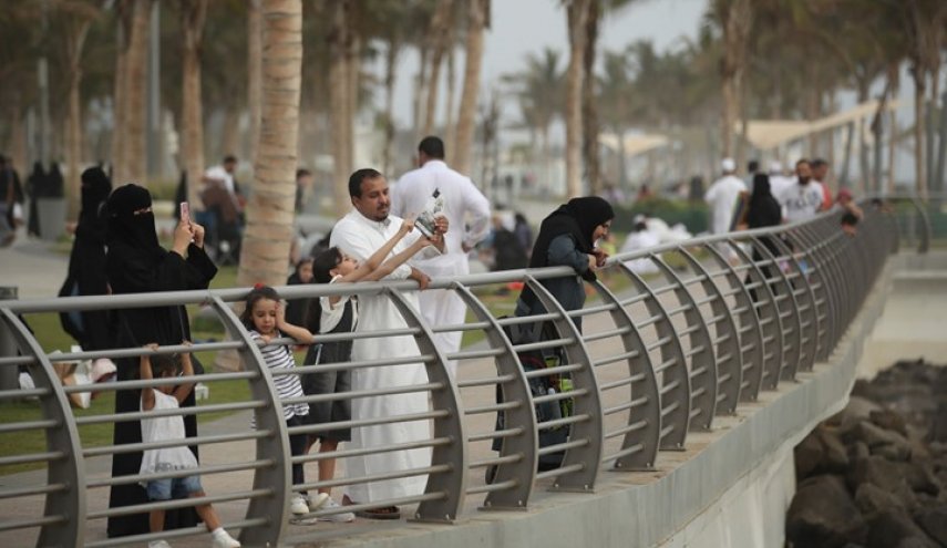 شاهد: تعرفوا على اول منتهك للائحة 