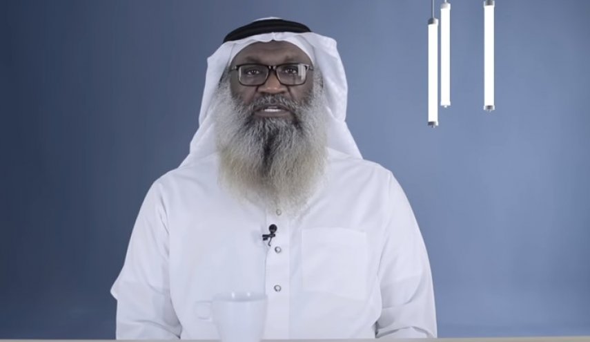 جدل واسع في مساجد السعودية والسبب اطروحات الكلباني 
