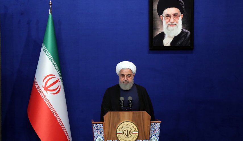 ملت با ایستادگی در شرایط سخت، دشمن را تا پیروزی نهایی به عقب می راند/ اهل منطق و مذاکره با کسی هستیم که با احترام سر میز بنشیند، نه اینکه فرمان مذاکره صادر کند!
