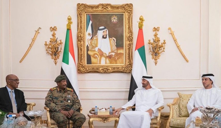 الكشف عن الدور السعودي والإماراتي في انقلاب السودان؟