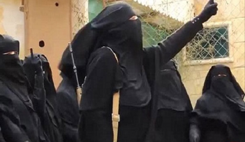 آمریکا زنان داعشی خود را تحویل گرفت