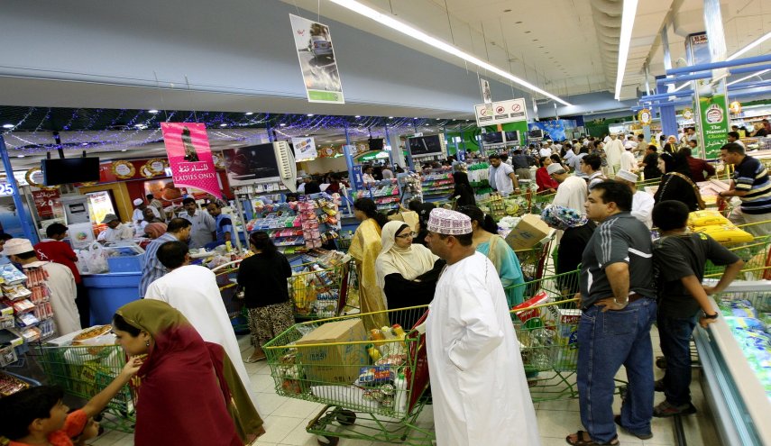 عُمان تفرض ضريبة ١٠٠٪ على السلع المضرة بصحة المواطنين
