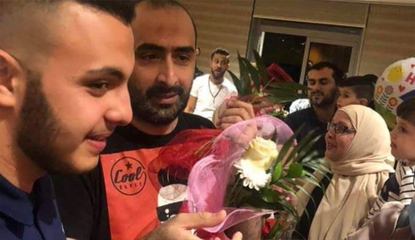 وصول 3 لبنانيين الى مطار بيروت بعد الافراج عنهم في الامارات