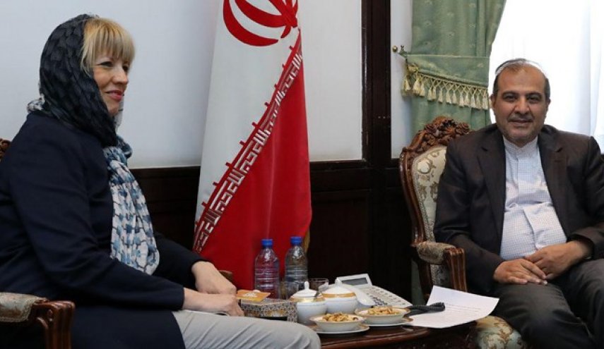 تأکید اشمید و خاجی بر حل بحران یمن از طریق راهکار سیاسی
