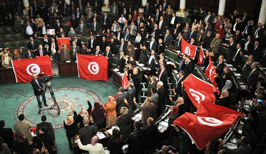  مجلس النواب التونسي يقر تعديلات قانونية يمكن أن تقصي مرشحين للرئاسة
