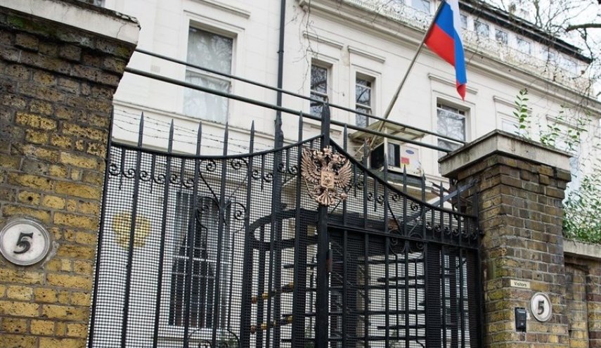 سفارت روسیه: انگلیس باید از متهم کردن مسکو و دمشق دست بردارد
