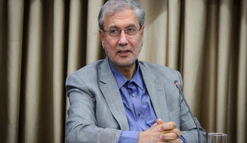 ربیعی: هیچ تغییری تا پایان سال برای تامین کالا و نرخ ارز صورت نمی‌گیرد