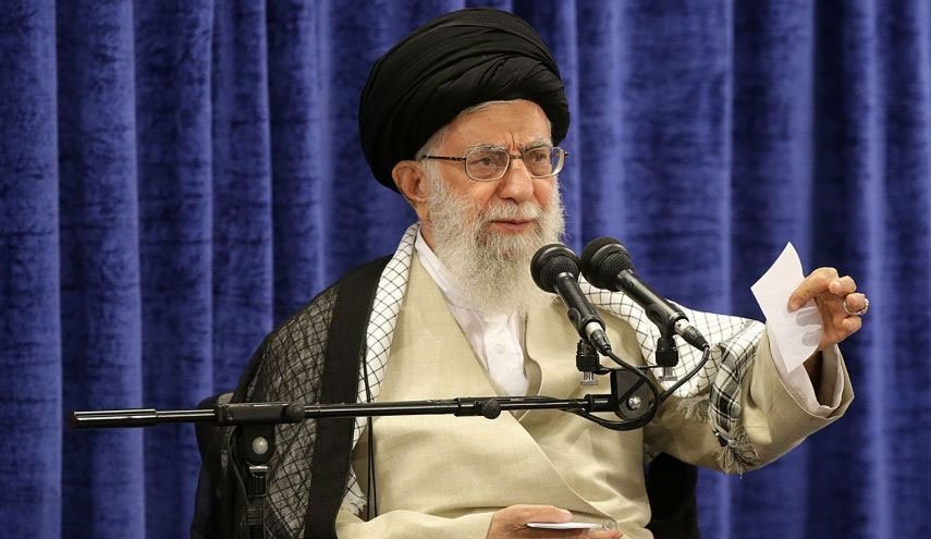 تفاوت پاسخ رهبرانقلاب به دو رئیس جمهور امریکا