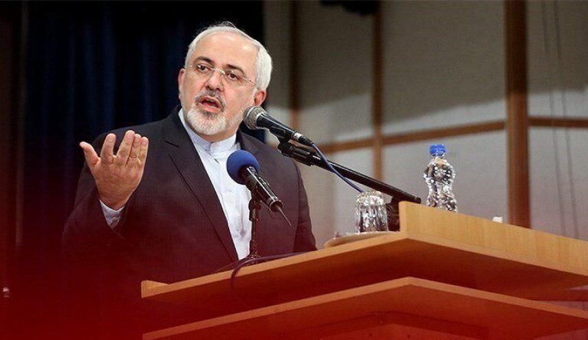 ظریف: کسی که فکر می کند جنگ با ایران کوتاه است متوهم است