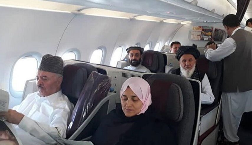 هیاتی از افغانستان برای مذاکره با طالبان عازم قطر شد
