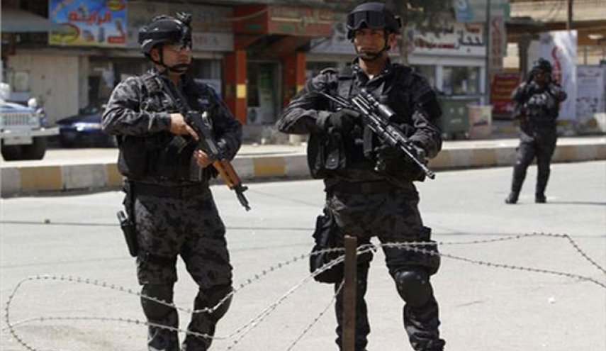 اعتقال شخص بحوزته 253 كتاباً لترويج التفكير الداعشي 