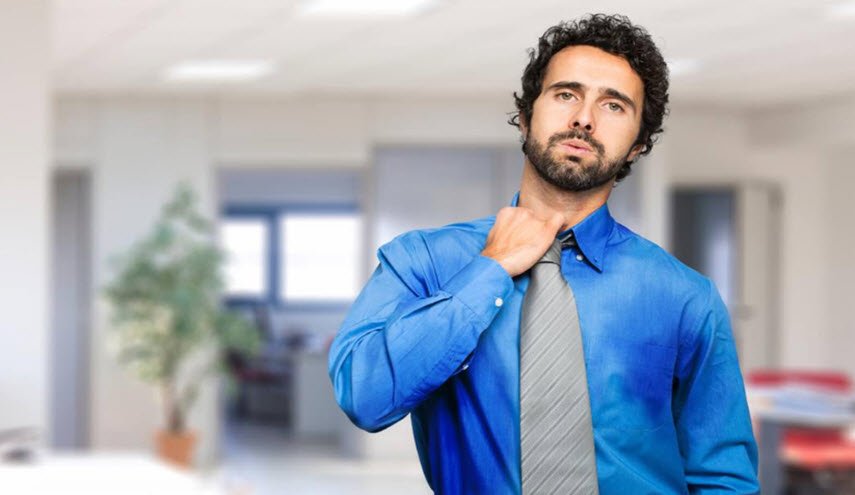 كيف تتفادى رائحة العرق في ظل الحر الشديد
