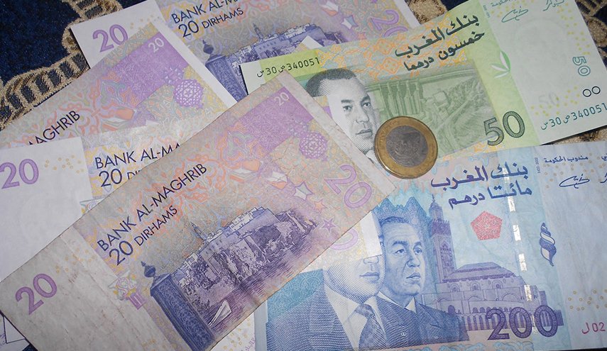 الحكومة المغربية تنفي تقارير بشأن الدرهم