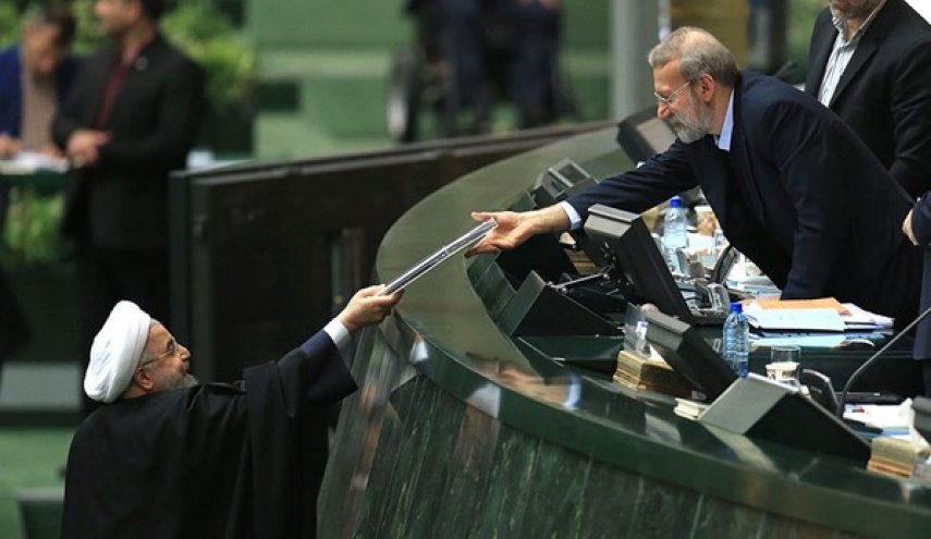 ايران تعتمد 4 آليات لتمويل عجز الموازنة العامة