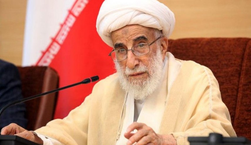 کارشناس آمریکایی: آیت‌الله جنتی را تحریم کنید!