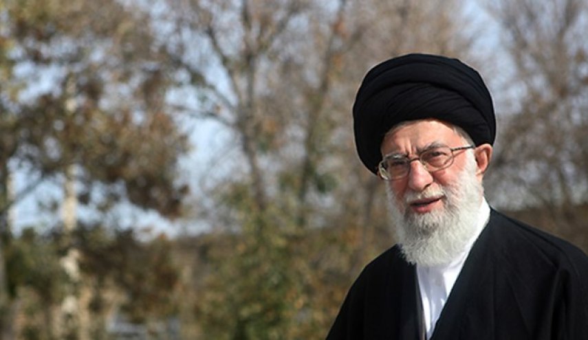 اقبال بلند جوانان امروز از منظر رهبری/ دعای خاص سیدالشهدا در عرفه
