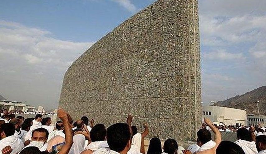 2.5 میلیون حاجی امروز رمی جمره دوم را انجام می دهند