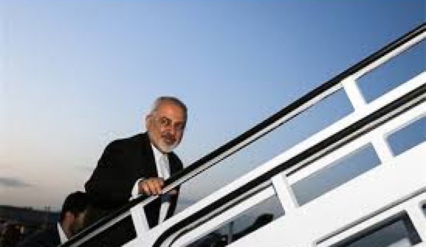 ظریف راهی کویت شد
