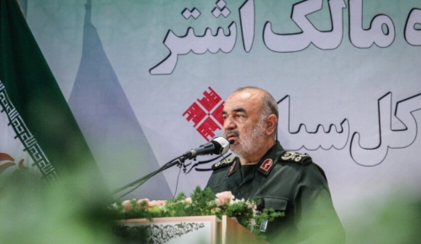 سرلشکر سلامی: منطق مقاومت پیروزی های بزرگ را رقم می زند
