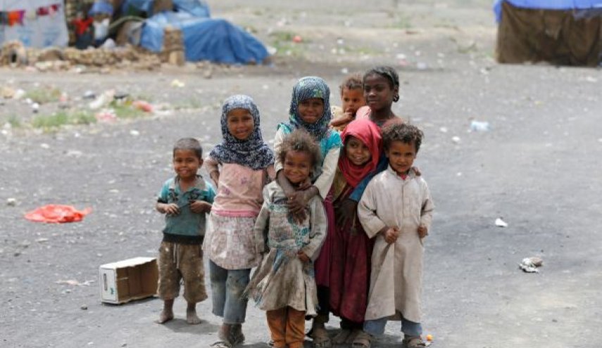 ديلي تلغراف: الرياض وأبوظبي ترفضان دفع المعونات لليمن