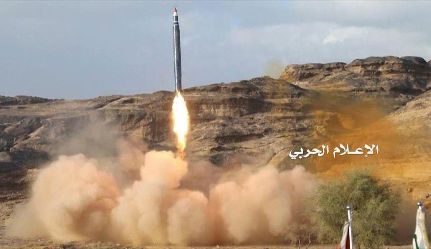 شلیک موشک یمنی به تجمع مزدوران سعودی