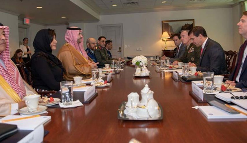 دیدار معاون وزیر دفاع عربستان با «مارک اسپر»
