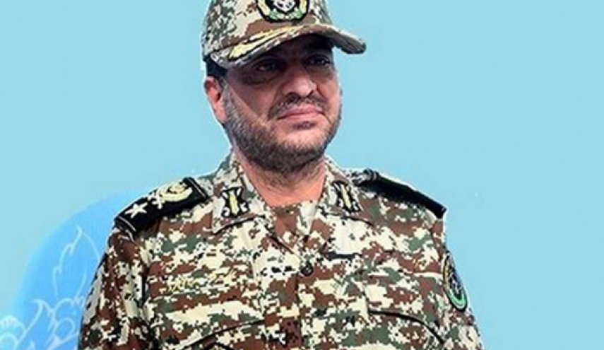فرمانده پدافند هوایی ارتش: دشمنان در فاصله 200 مایلی از تنگه هرمز و در دریای عمان متوقف شده‌اند