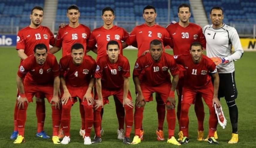 بالصور... نواذيبو الموريتاني يصل لمطار النجف للقاء الجيش السوري في كربلاء
