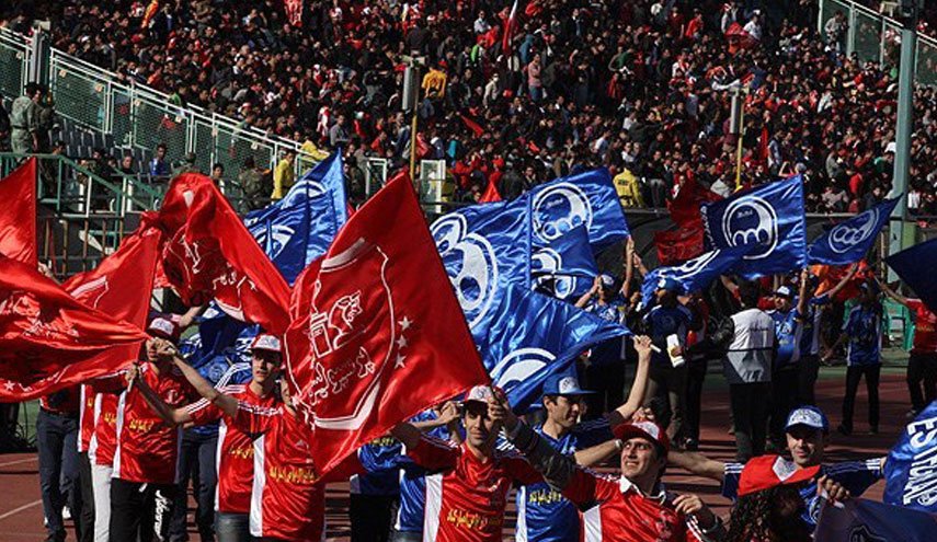 چرا دربی تهران روز تعطیل برگزار نمی‌شود؟