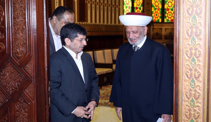 مفتي لبنان يستقبل المستشار الثقافي الإيراني عباس خامه يار