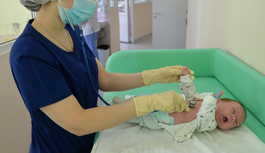 معجزة الهية .. فتاة تضع مولودها وهي في حالة غيبوبة