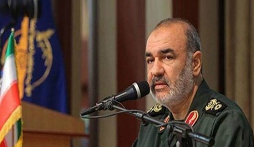 سردار سلامی: تسلیم در قاموس ما نیست/ دشمنان در حال فرار و عقب نشینی هستند